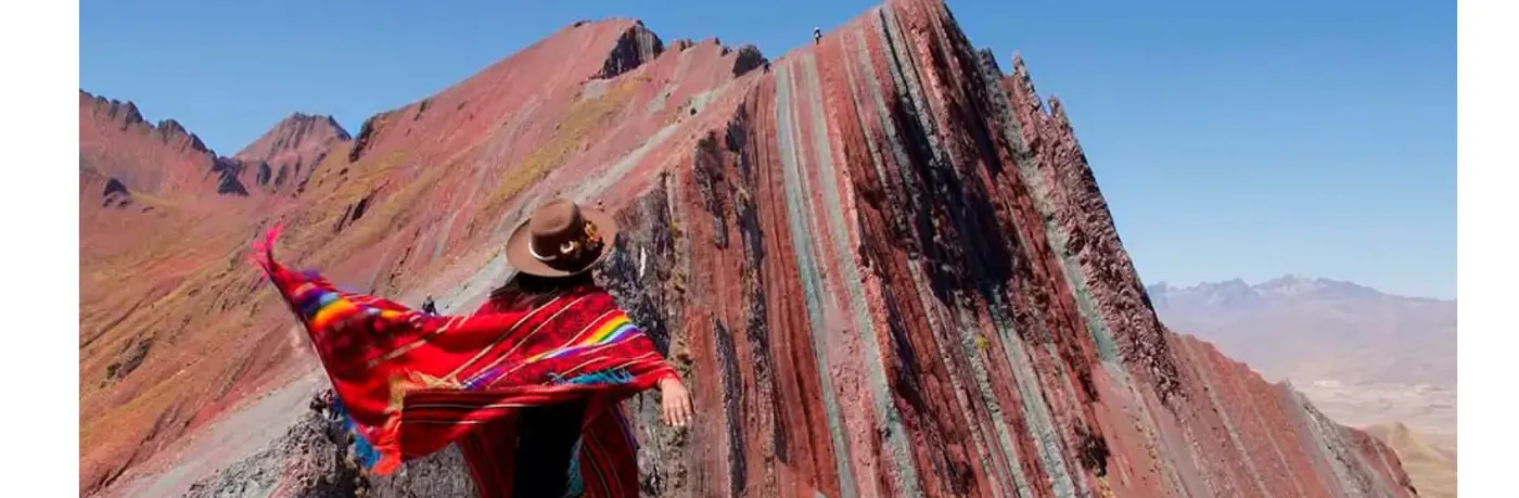 Montaña Pallay Poncho Full Day 